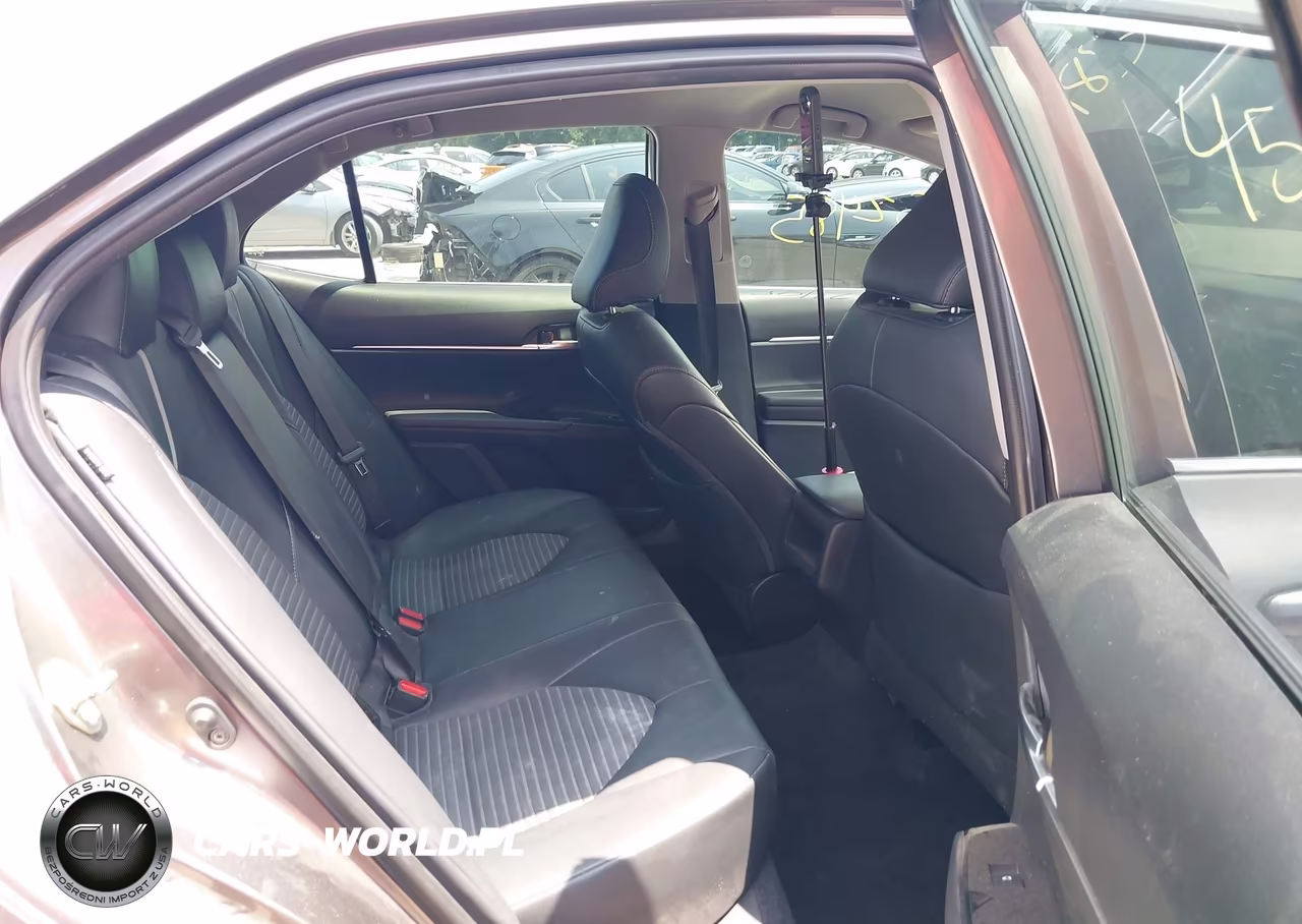 2019 Toyota Camry Se VIN:4T1B11HK6KU177905 - 8