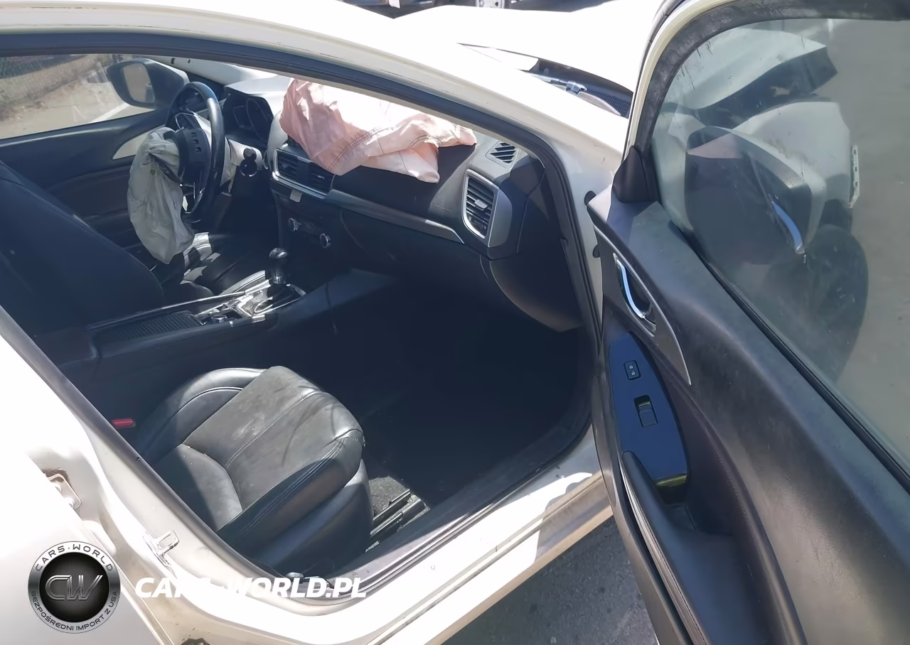 2017 Mazda Mazda3 Touring VIN:3MZBN1V70HM127939 - 5