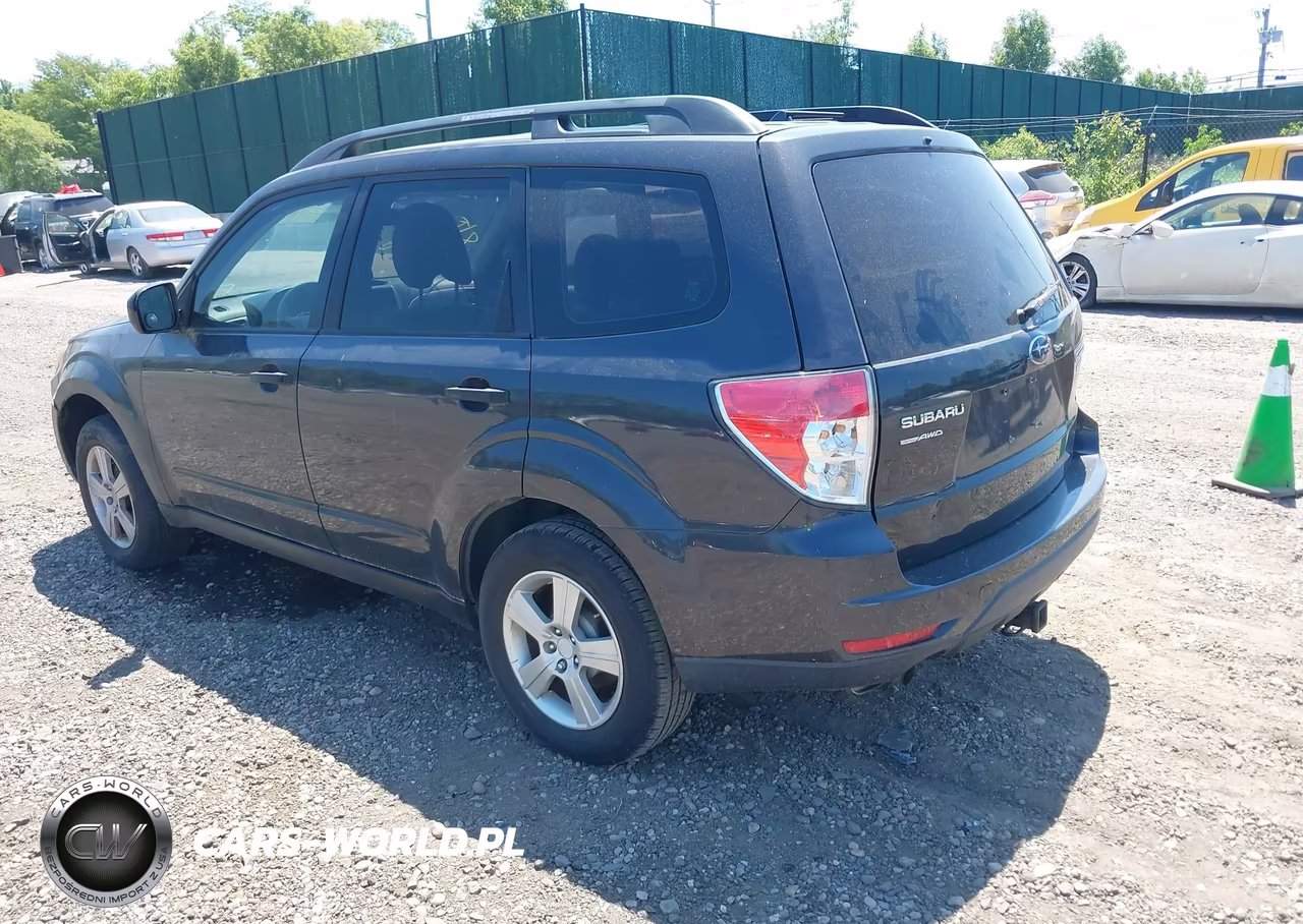 2011 Subaru Forester 2.5X VIN:JF2SHABC8BH735135 - 3