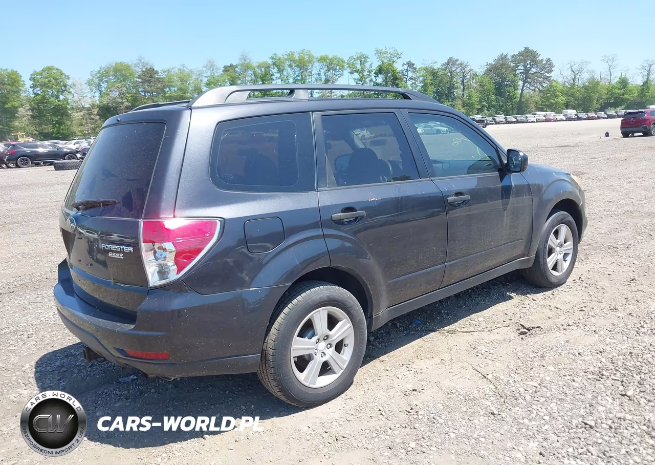 2011 Subaru Forester 2.5X VIN:JF2SHABC8BH735135 - 4