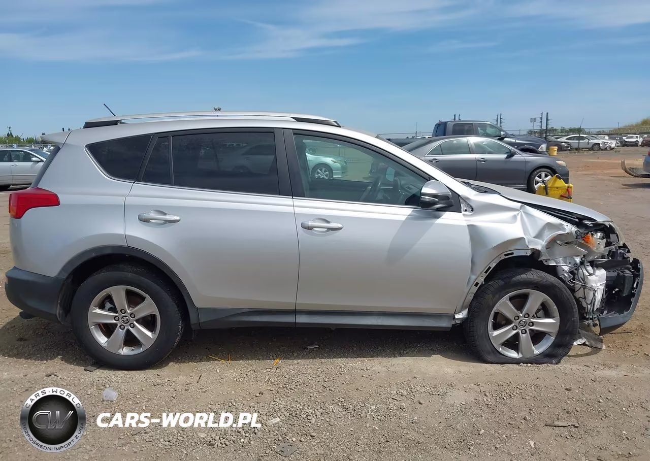 2015 Toyota Rav4 Xle VIN:2T3WFREV3FW181536 - 13