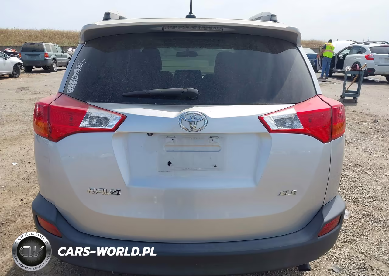 2015 Toyota Rav4 Xle VIN:2T3WFREV3FW181536 - 16