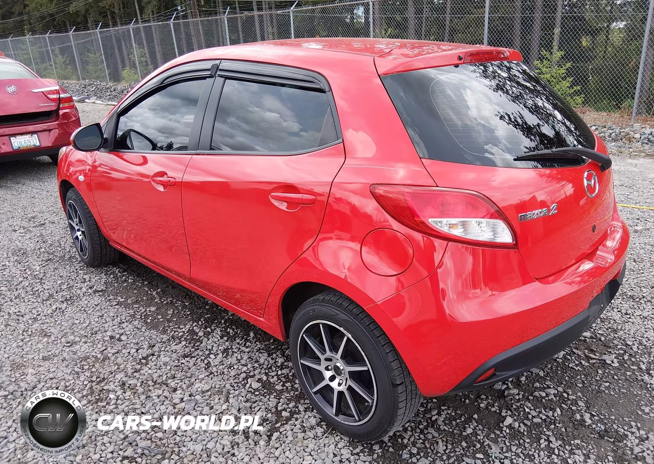 2012 Mazda Mazda2 Sport VIN:JM1DE1KZ5C0131644 - 3