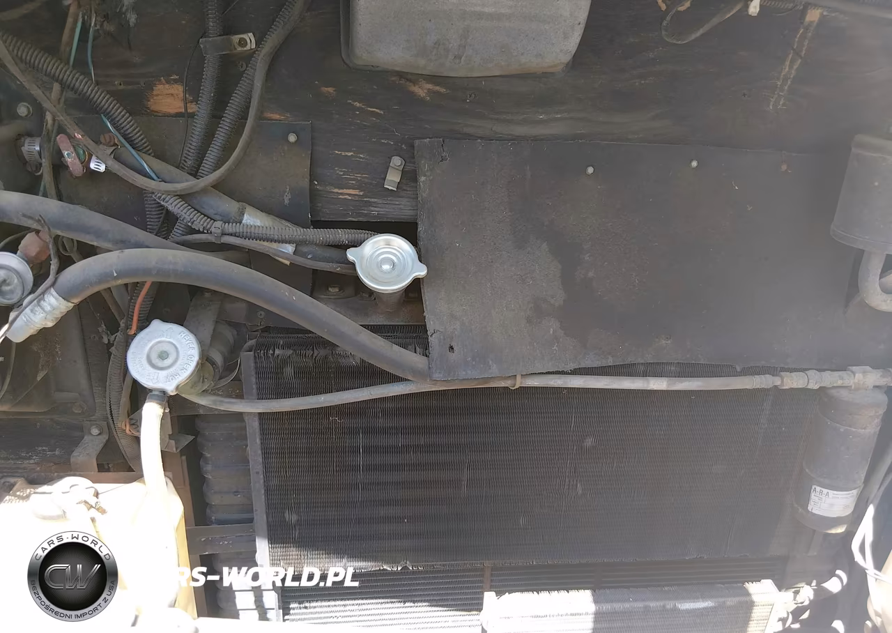 1984 Chevrolet P30 VIN:1GBJP37WXE3329438 - 10