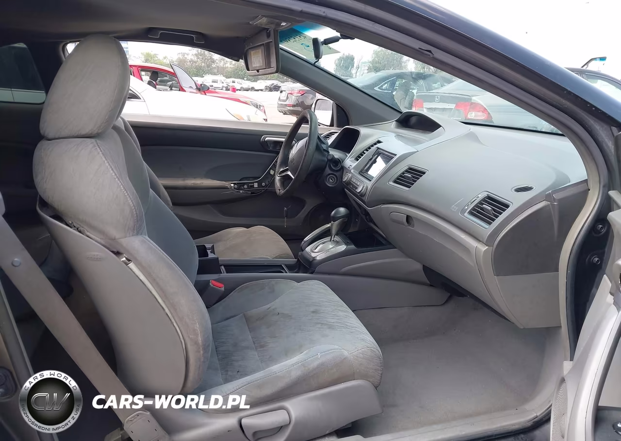 2007 Honda Civic Lx VIN:2HGFG12697H563083 - 5