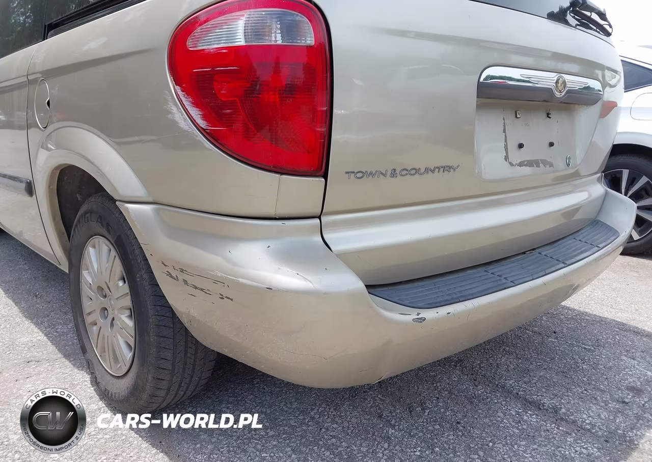 2007 Chrysler Town & Country VIN:1A4GJ45RX7B173415 - 14