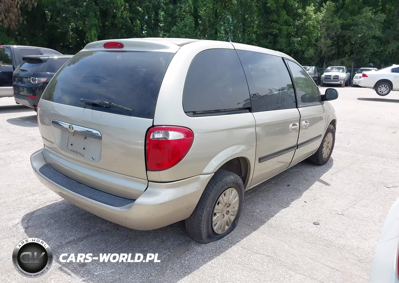 2007 Chrysler Town & Country VIN:1A4GJ45RX7B173415 - 4