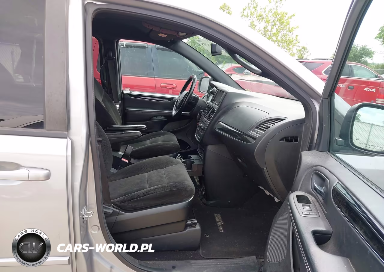 2015 Dodge Grand Caravan Se Plus VIN:2C4RDGBG2FR723880 - 5
