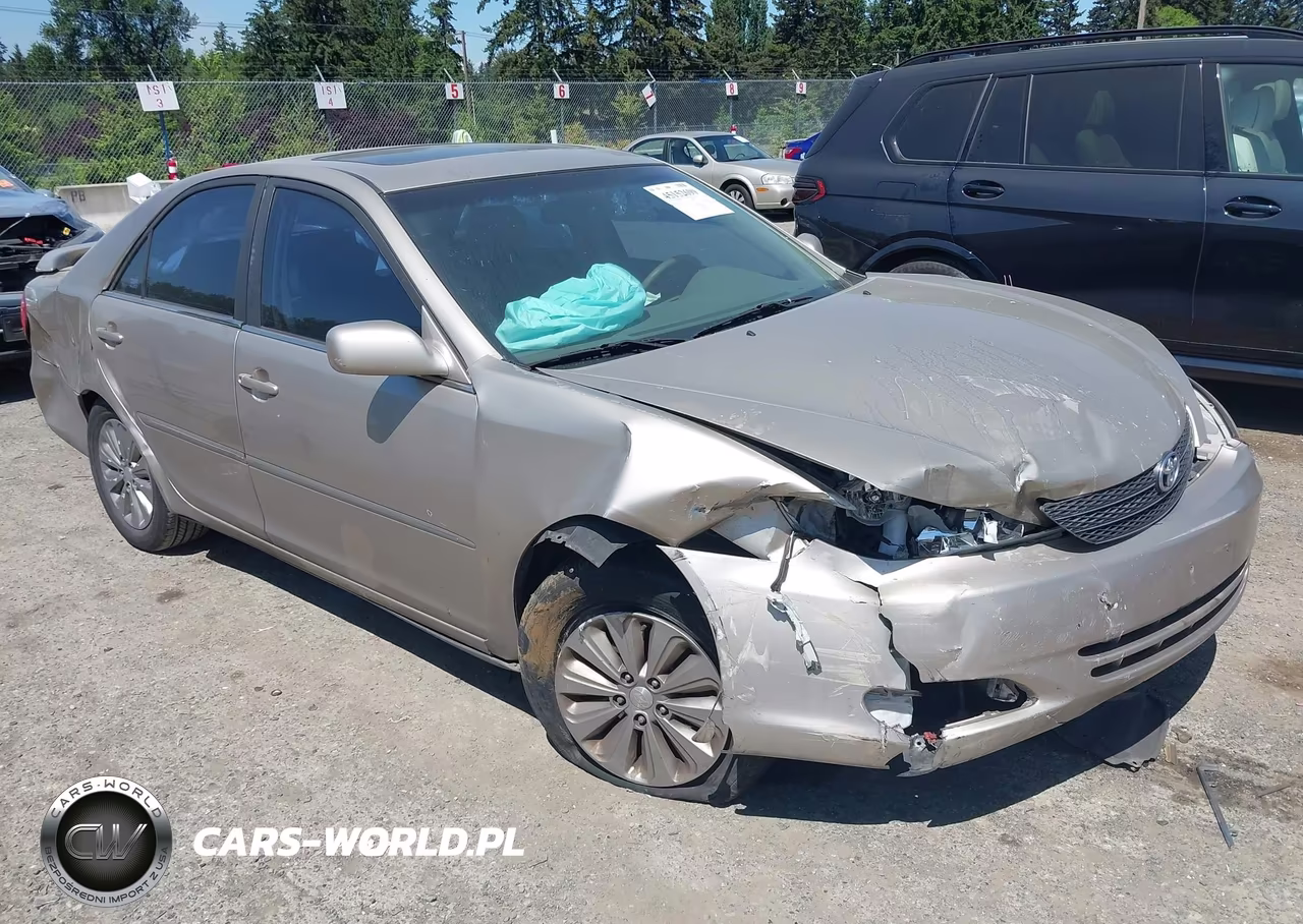 2003 Toyota Camry Xle VIN:4T1BE30KX3U220168 - 13