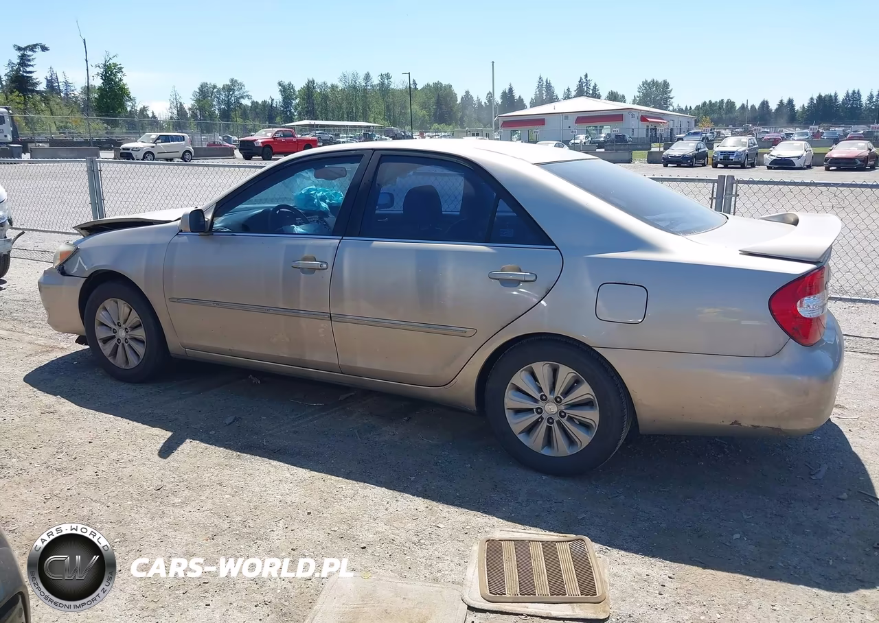 2003 Toyota Camry Xle VIN:4T1BE30KX3U220168 - 14