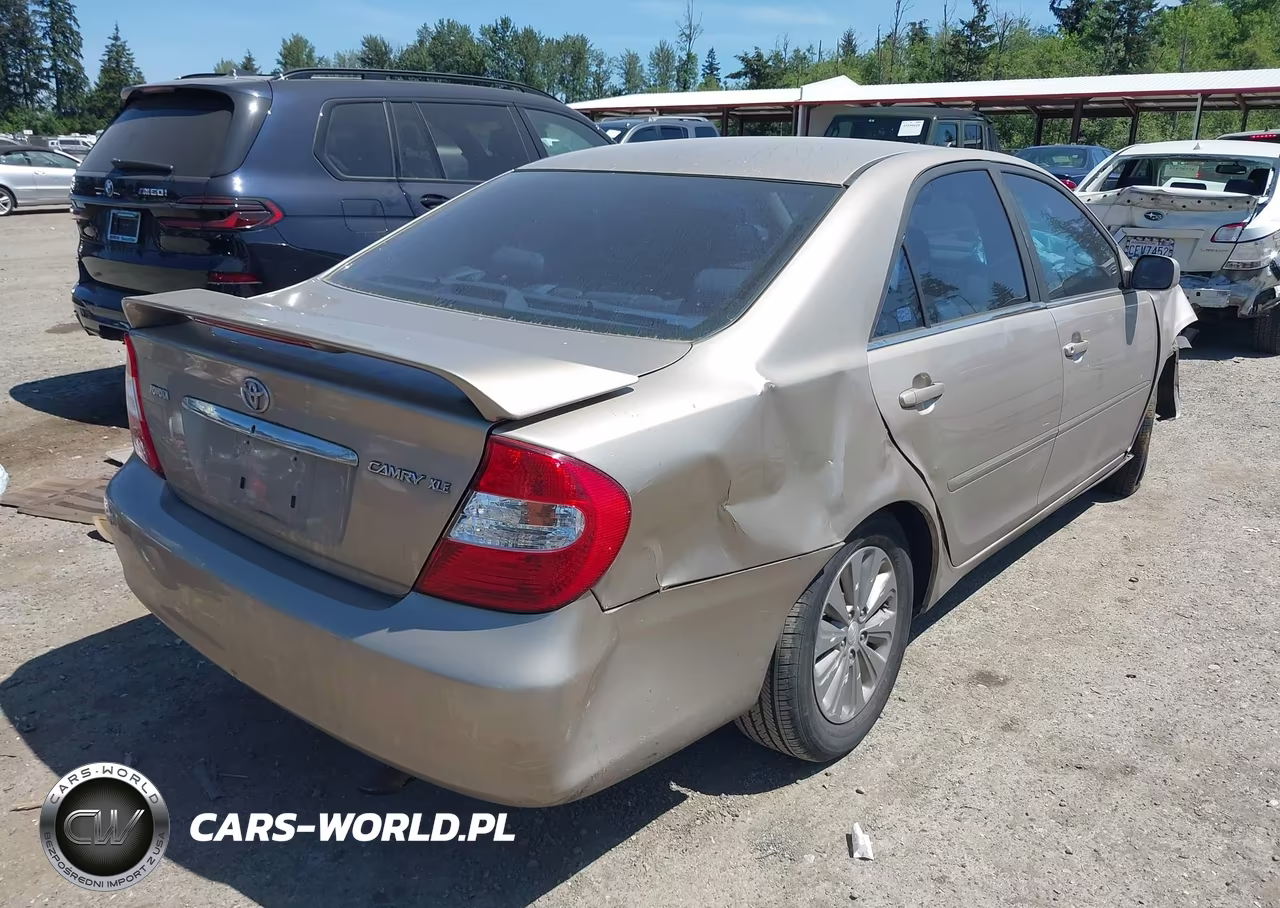 2003 Toyota Camry Xle VIN:4T1BE30KX3U220168 - 4