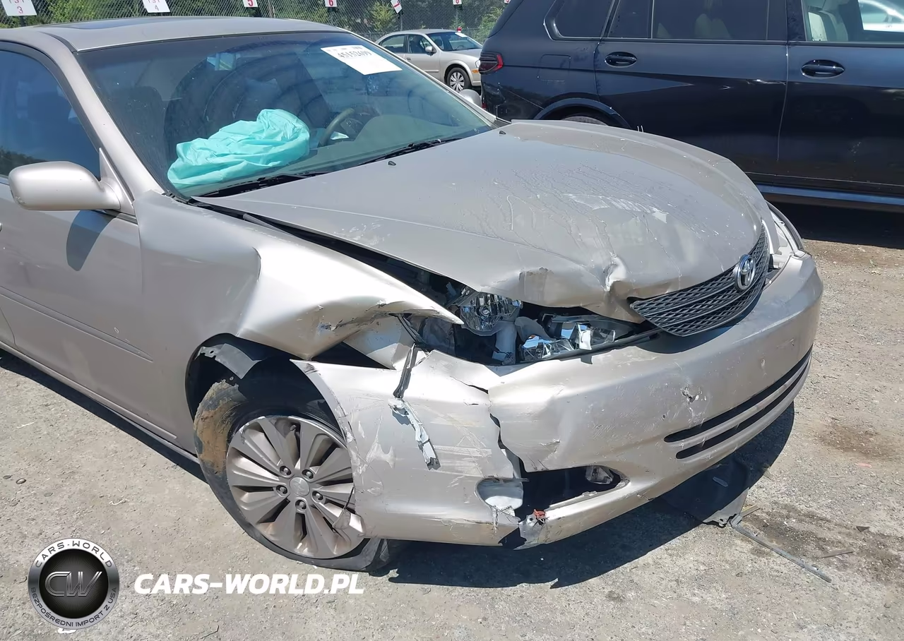 2003 Toyota Camry Xle VIN:4T1BE30KX3U220168 - 6