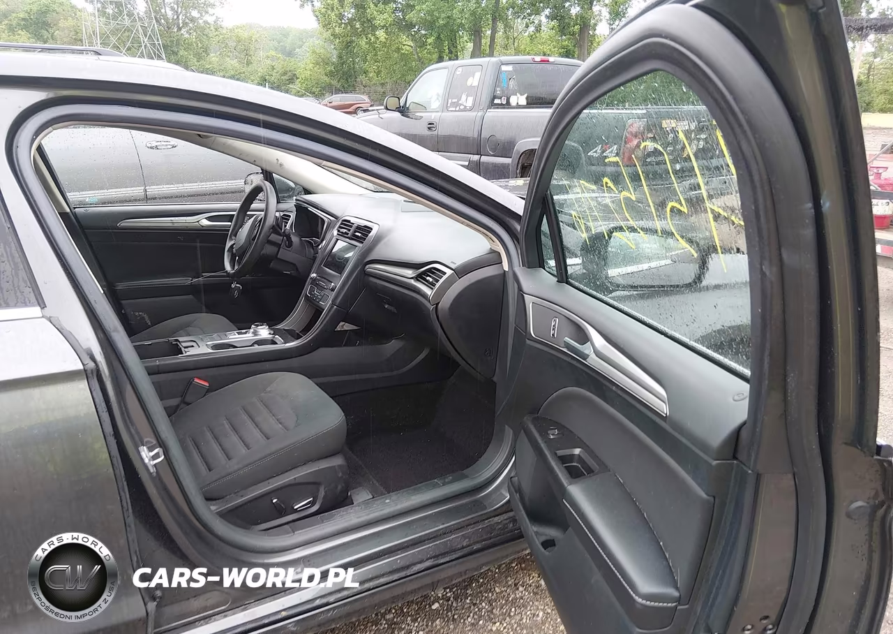2017 Ford Fusion Se VIN:3FA6P0HD1HR137639 - 5