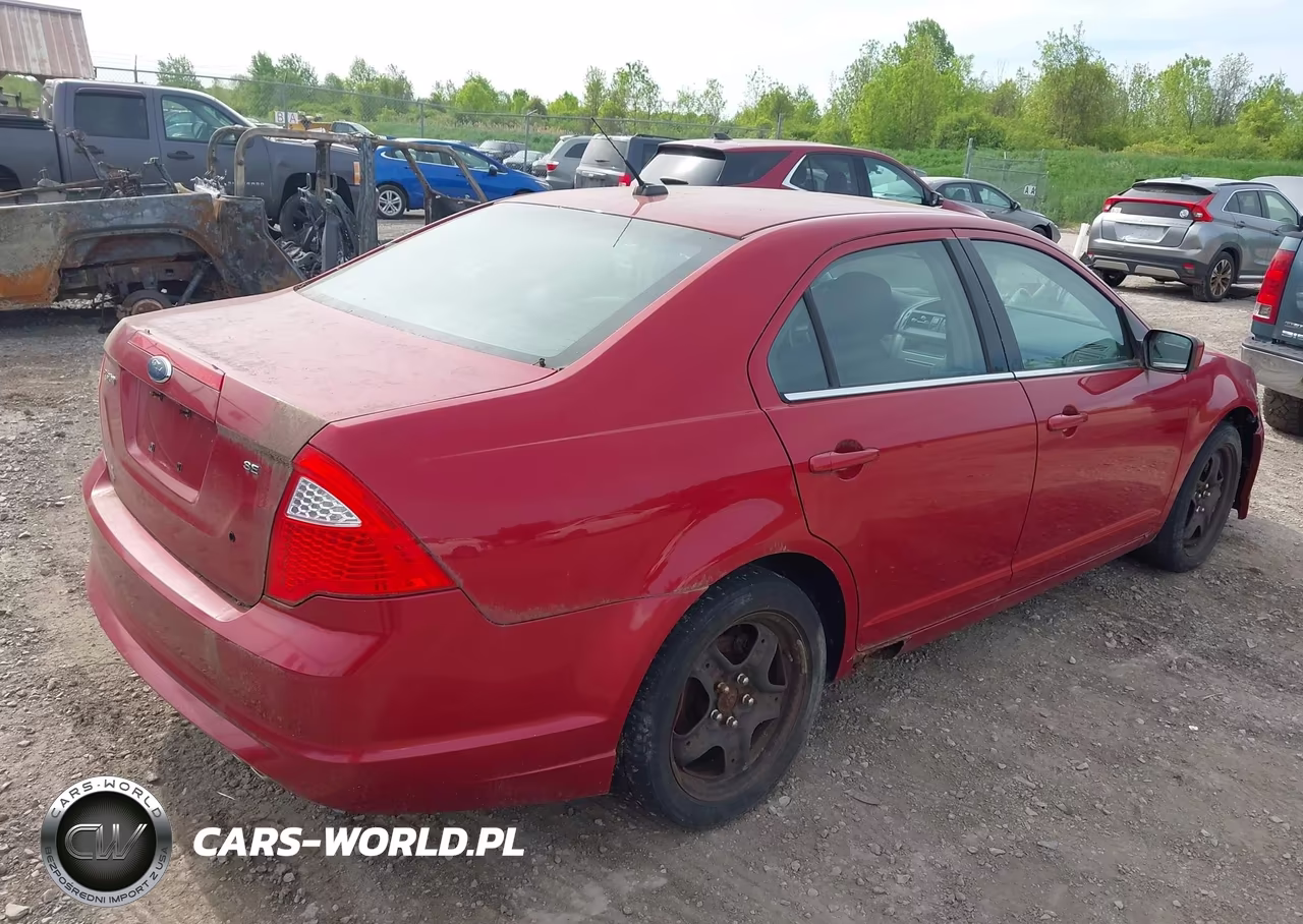 2010 Ford Fusion Se VIN:3FAHP0HA0AR243925 - 4