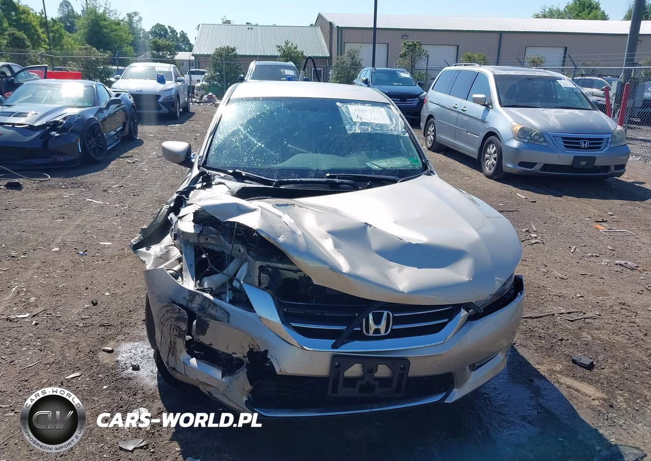 2015 Honda Accord Sport VIN:1HGCR2F50FA170204 - 12