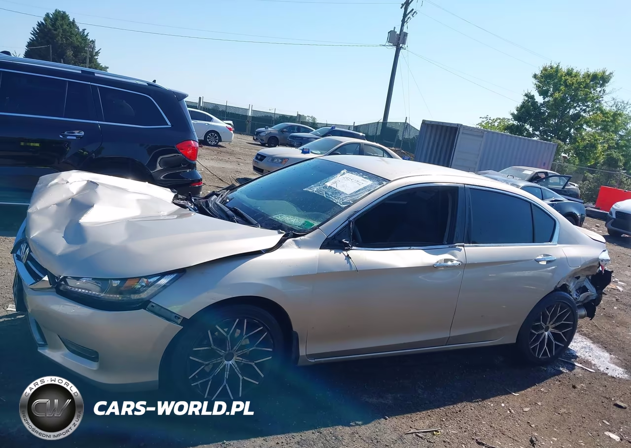 2015 Honda Accord Sport VIN:1HGCR2F50FA170204 - 14