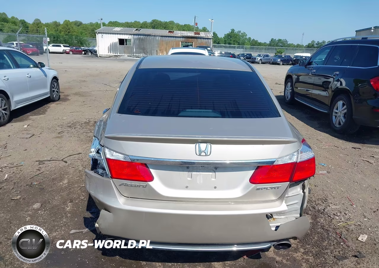 2015 Honda Accord Sport VIN:1HGCR2F50FA170204 - 16