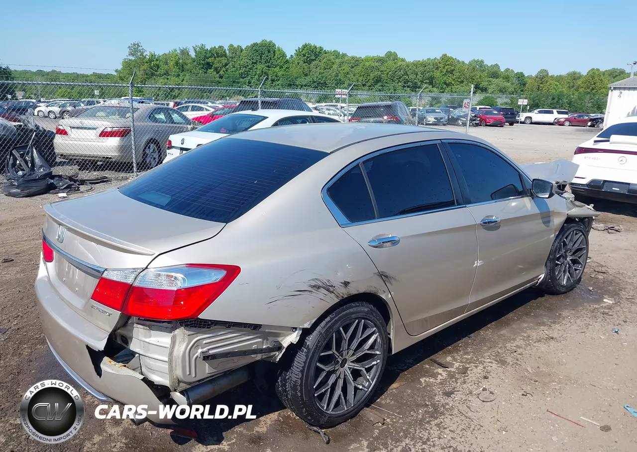 2015 Honda Accord Sport VIN:1HGCR2F50FA170204 - 4