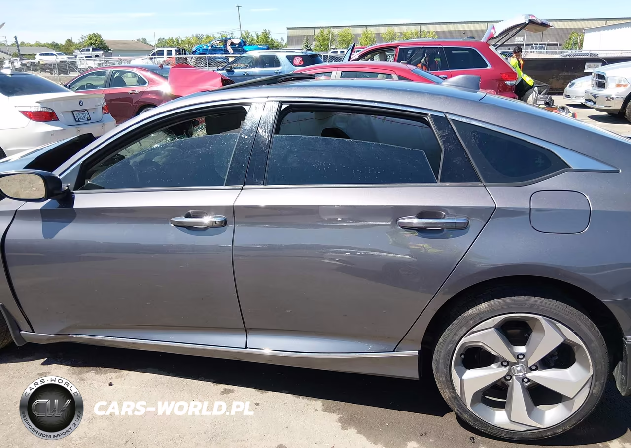 2018 Honda Accord Touring 2.0T VIN:1HGCV2F90JA035294 - 14