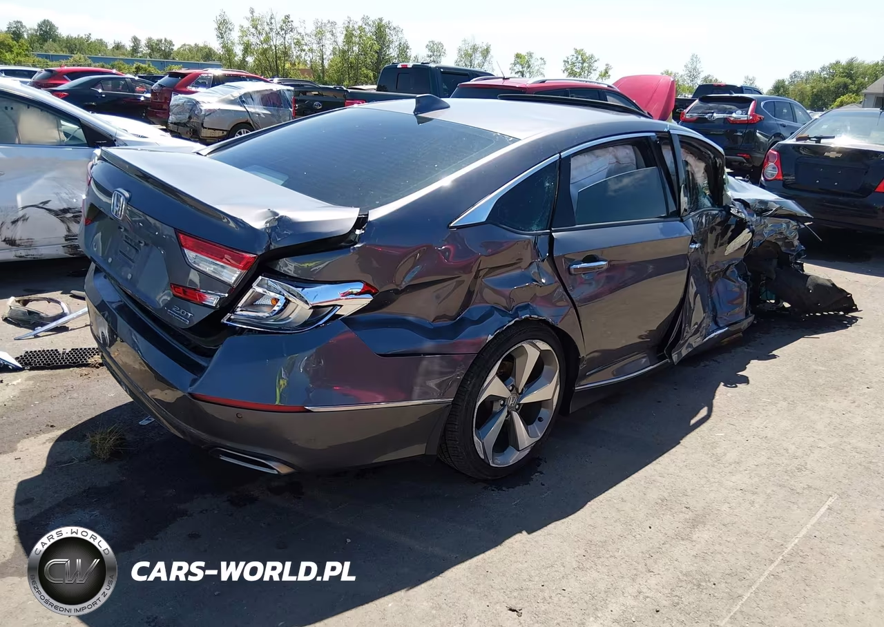 2018 Honda Accord Touring 2.0T VIN:1HGCV2F90JA035294 - 4