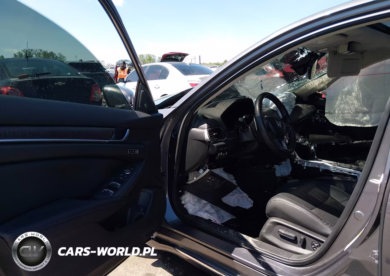 2018 Honda Accord Touring 2.0T VIN:1HGCV2F90JA035294 - 5