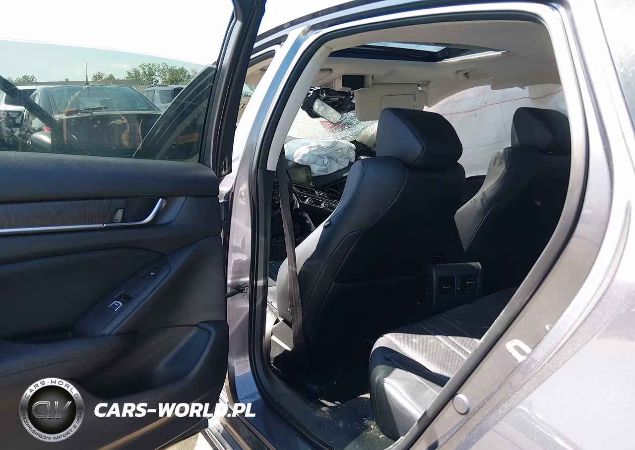 2018 Honda Accord Touring 2.0T VIN:1HGCV2F90JA035294 - 8