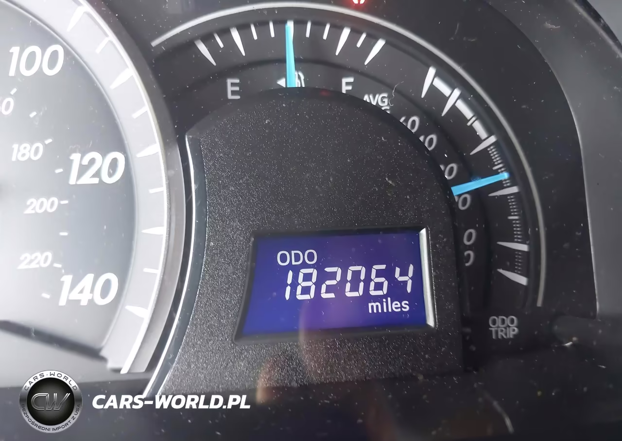 2014 Toyota Camry Le VIN:4T1BF1FK1EU355518 - 16