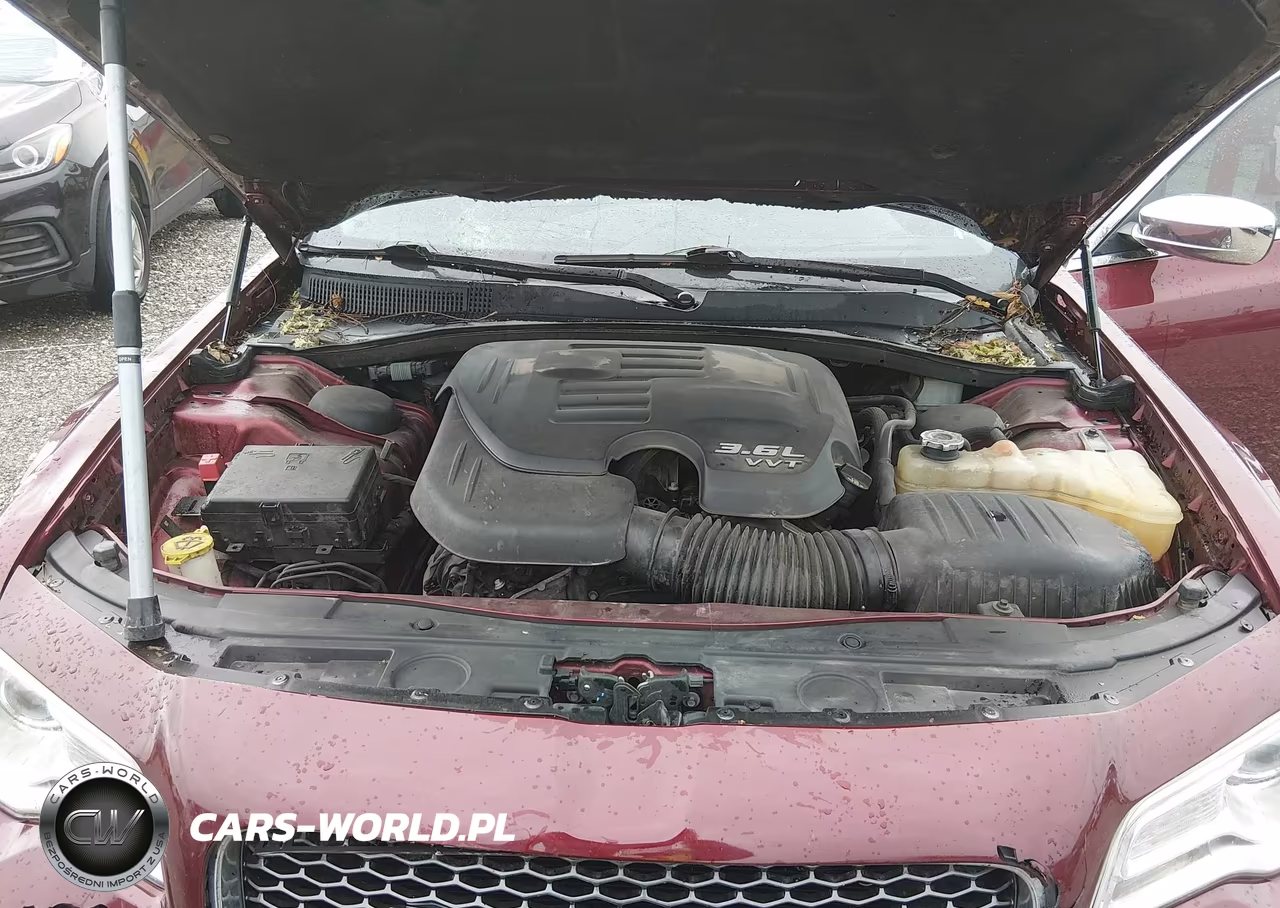 2019 Chrysler 300 Limited VIN:2C3CCAEG5KH594913 - 10