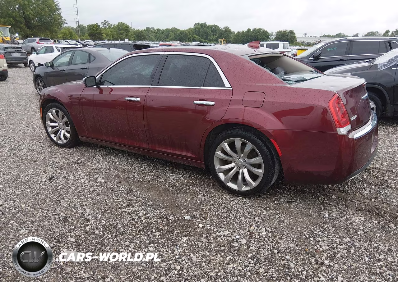 2019 Chrysler 300 Limited VIN:2C3CCAEG5KH594913 - 3