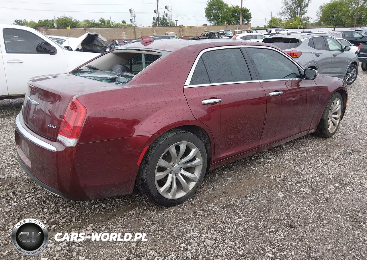 2019 Chrysler 300 Limited VIN:2C3CCAEG5KH594913 - 4