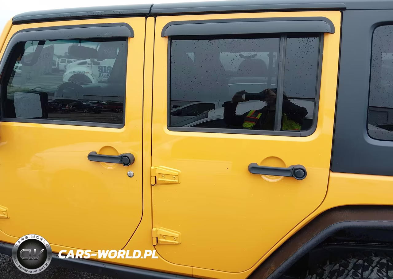 2013 Jeep Wrangler Unlimited Sport VIN:1C4HJWDG4DL502427 - 14