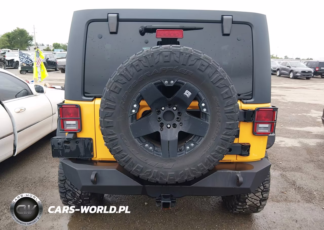 2013 Jeep Wrangler Unlimited Sport VIN:1C4HJWDG4DL502427 - 16