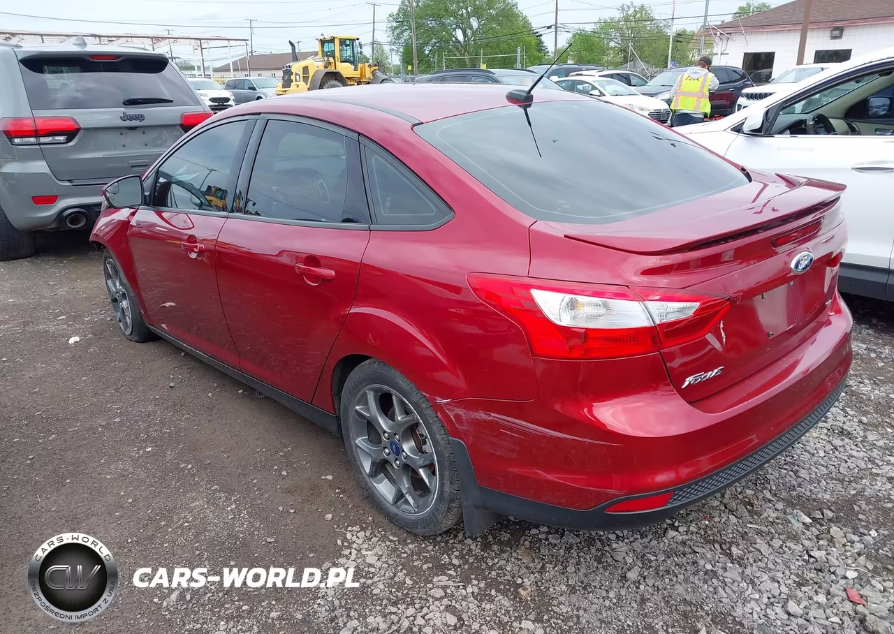 2014 Ford Focus Se VIN:1FADP3F27EL292751 - 3