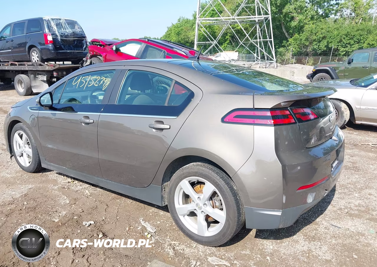 2014 Chevrolet Volt VIN:1G1RA6E49EU127826 - 3