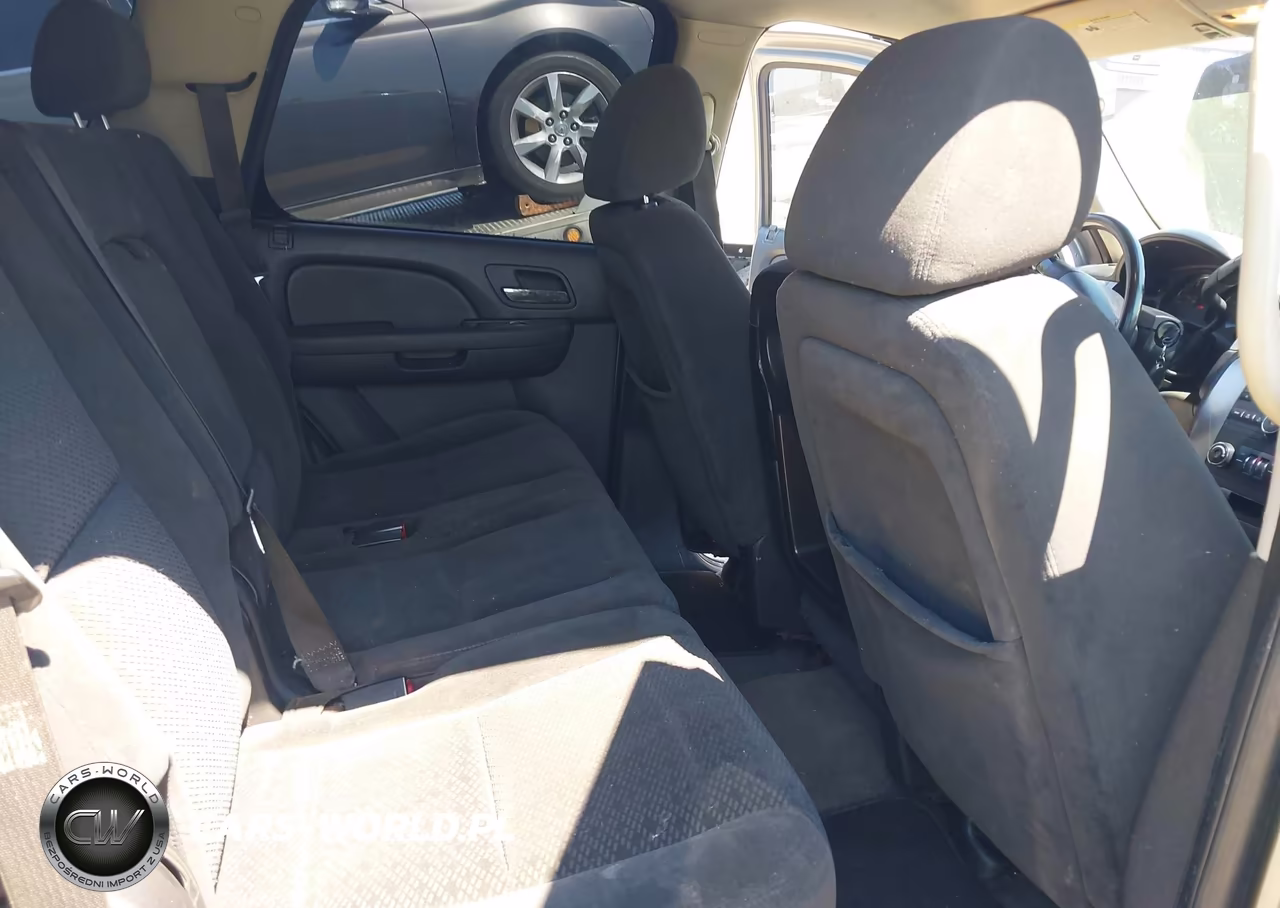 2007 Chevrolet Tahoe Ls VIN:1GNFC13J77R120919 - 8