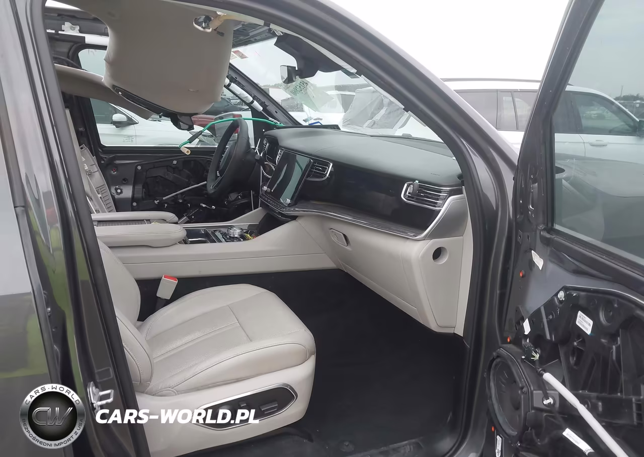 2022 Jeep Wagoneer Series Iii 4X4 VIN:1C4SJVDTXNS135019 - 5