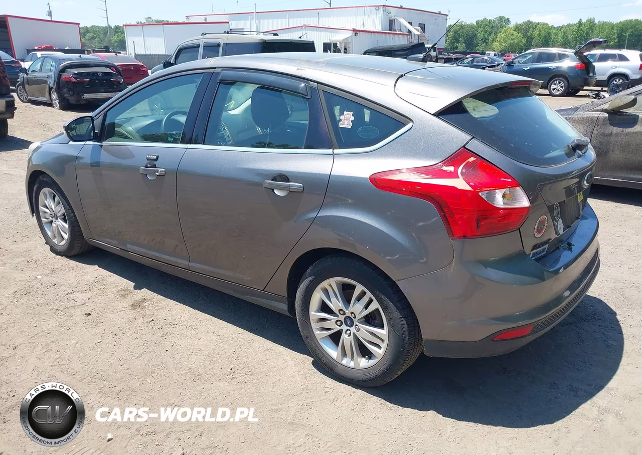 2012 Ford Focus Sel VIN:1FAHP3M2XCL378122 - 3