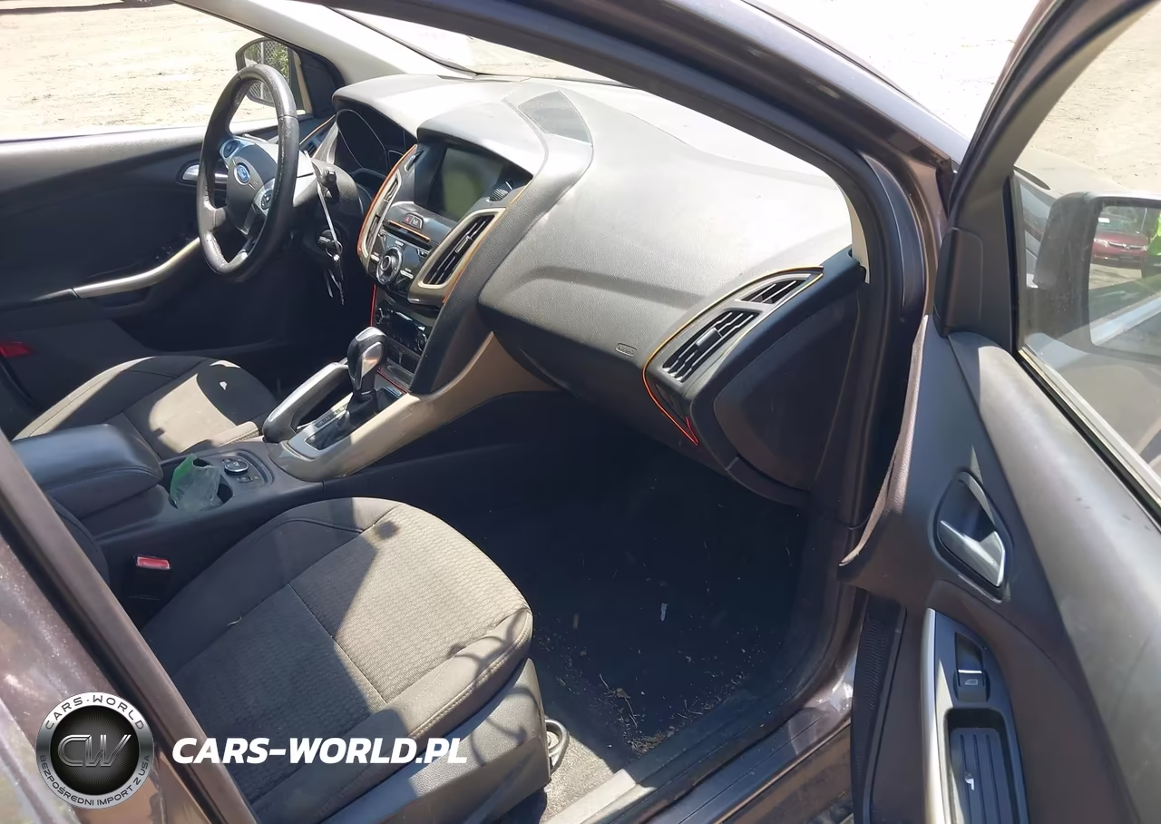 2012 Ford Focus Sel VIN:1FAHP3M2XCL378122 - 5