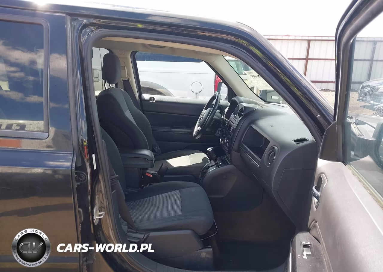 2013 Jeep Patriot Latitude VIN:1C4NJPFA3DD205497 - 5