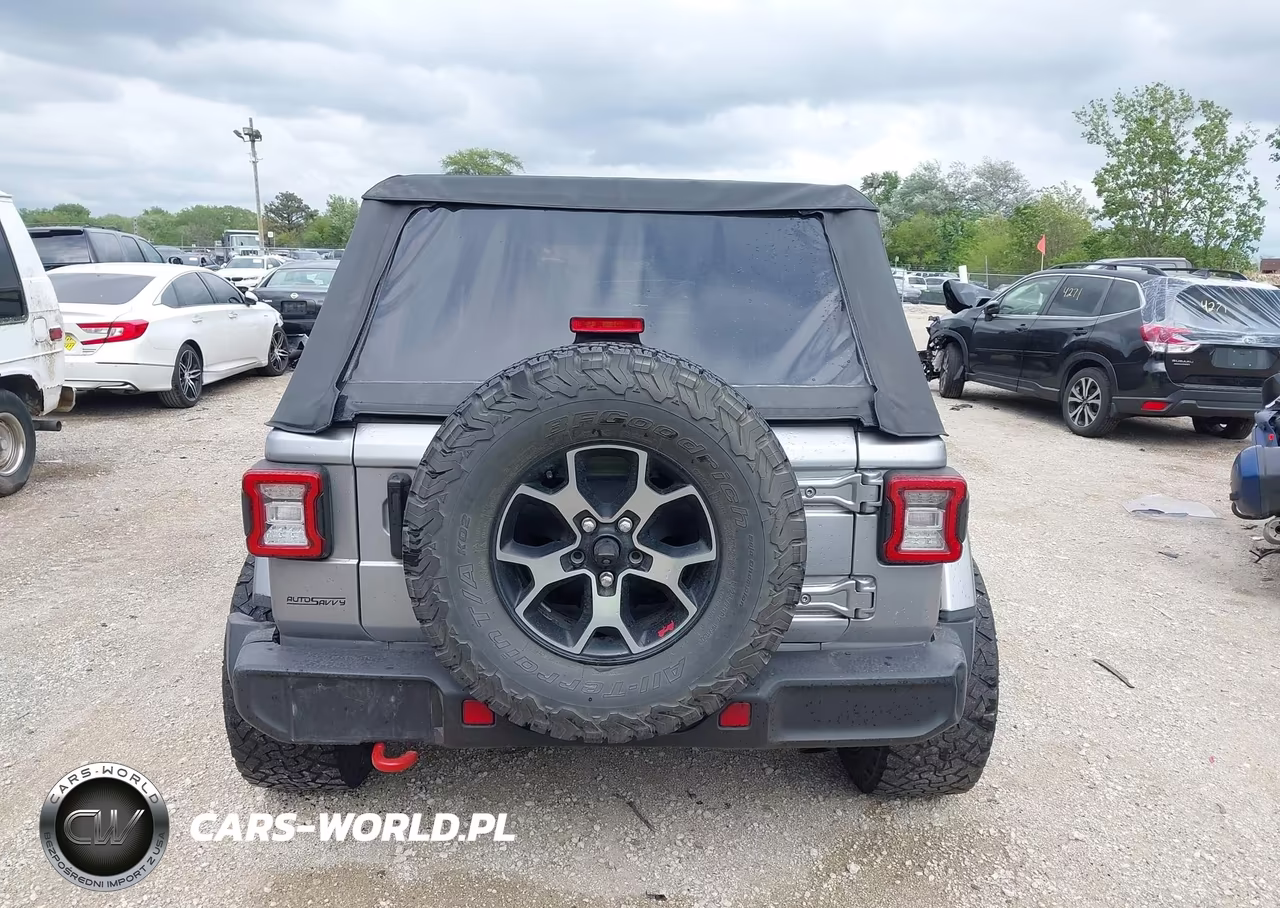 2021 Jeep Wrangler Unlimited Sahara 4X4 VIN:1C4HJXEN1MW653503 - 16