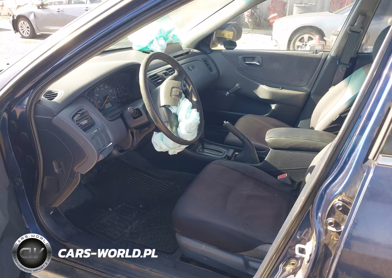 2002 Honda Accord 2.3 Vp VIN:1HGCF86662A123550 - 5