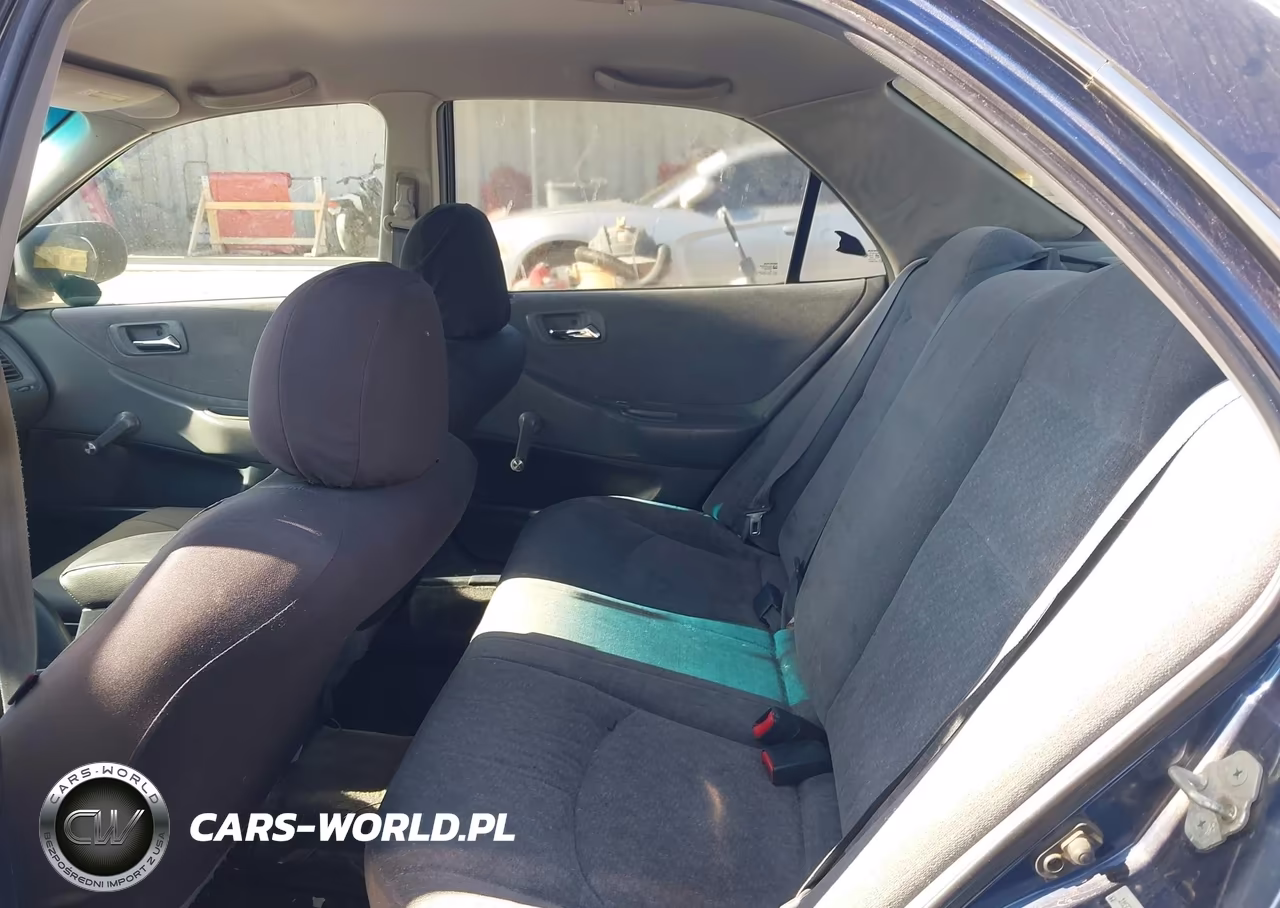 2002 Honda Accord 2.3 Vp VIN:1HGCF86662A123550 - 8