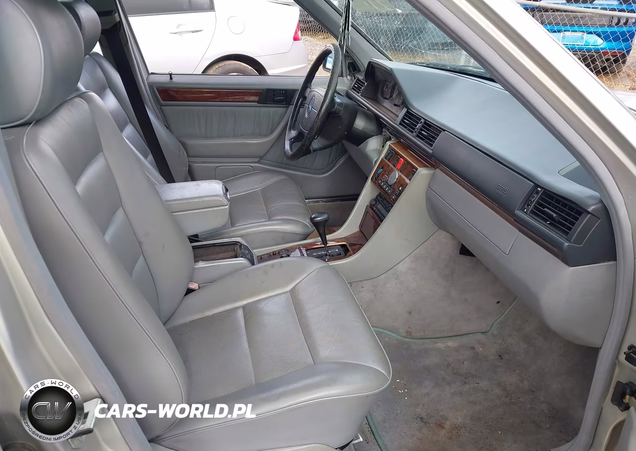 1995 Mercedes-Benz E 320 Base-320 Special VIN:WDBEA32E6SC263588 - 5