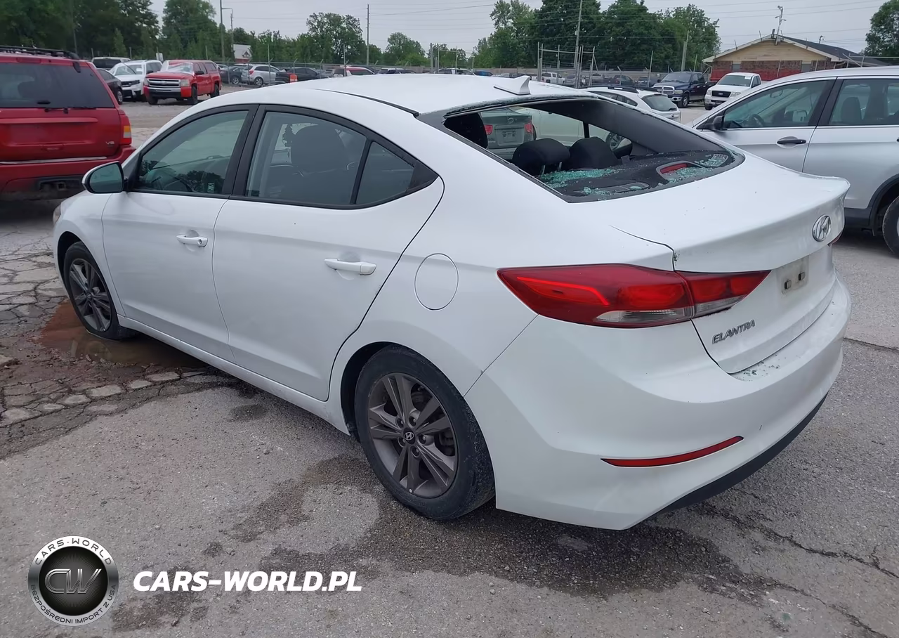 2018 Hyundai Elantra Sel VIN:5NPD84LF5JH339097 - 3
