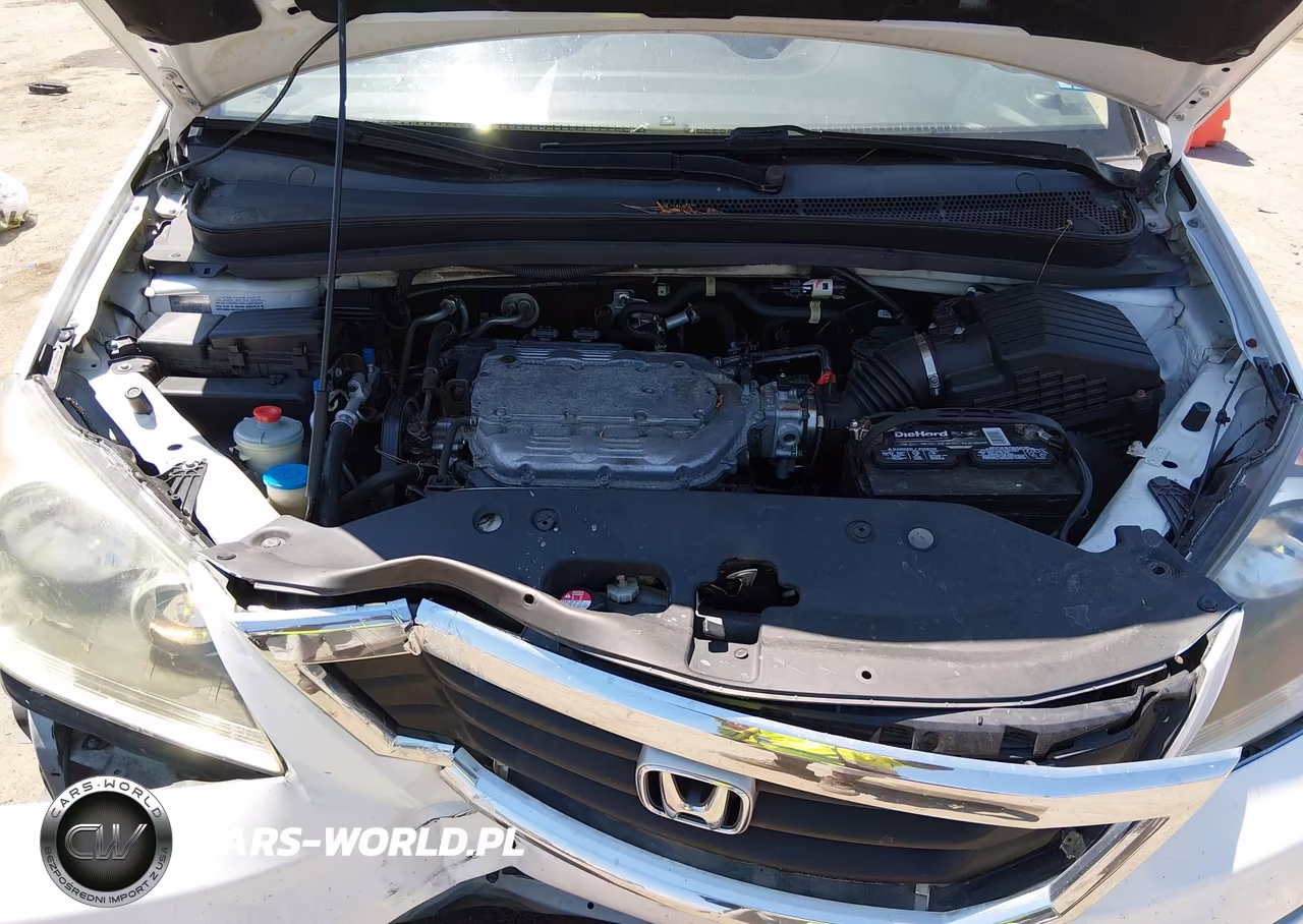 2010 Honda Odyssey Touring VIN:5FNRL3H90AB037250 - 10
