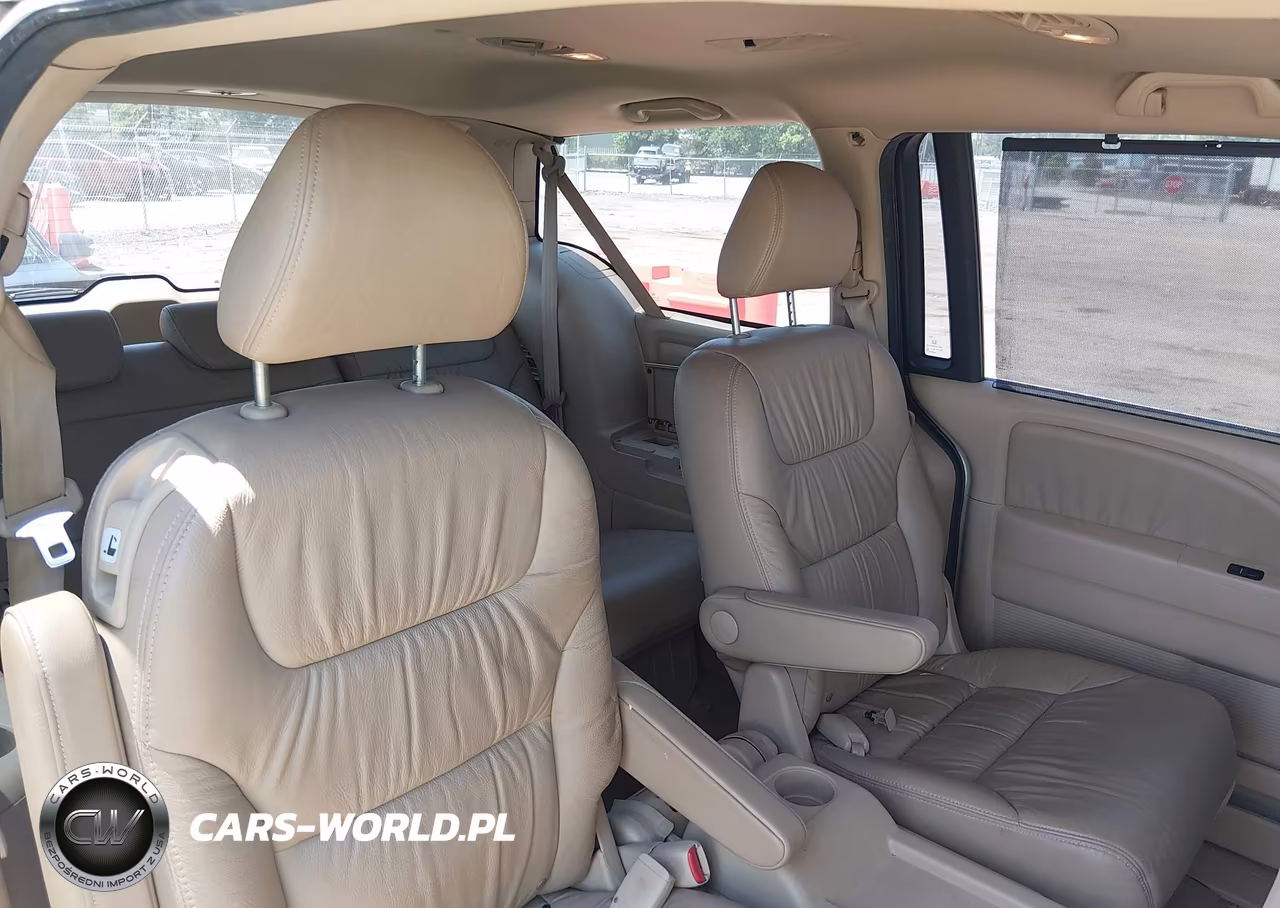 2010 Honda Odyssey Touring VIN:5FNRL3H90AB037250 - 8