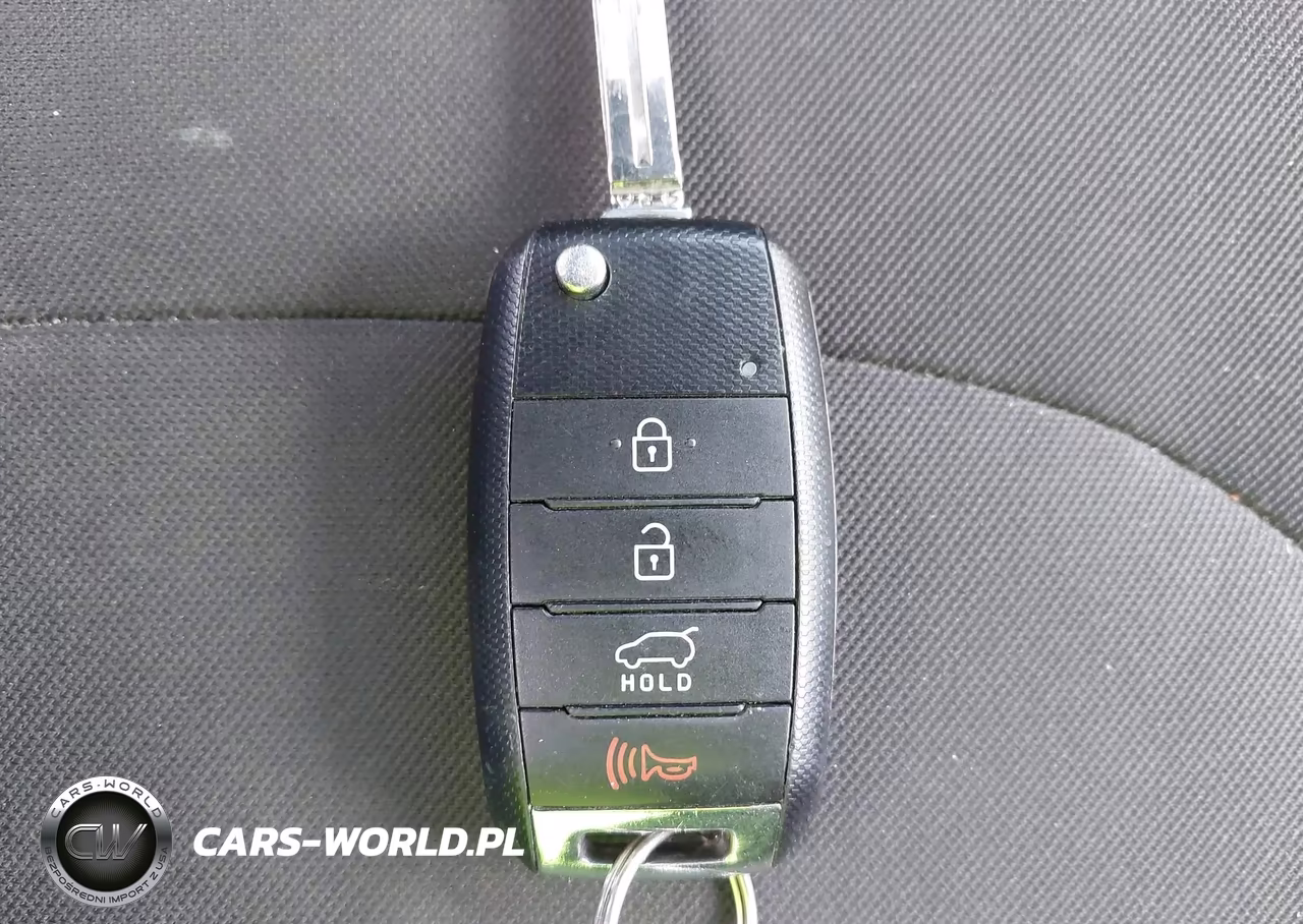 2015 Kia Soul VIN:KNDJN2A24F7767805 - 11