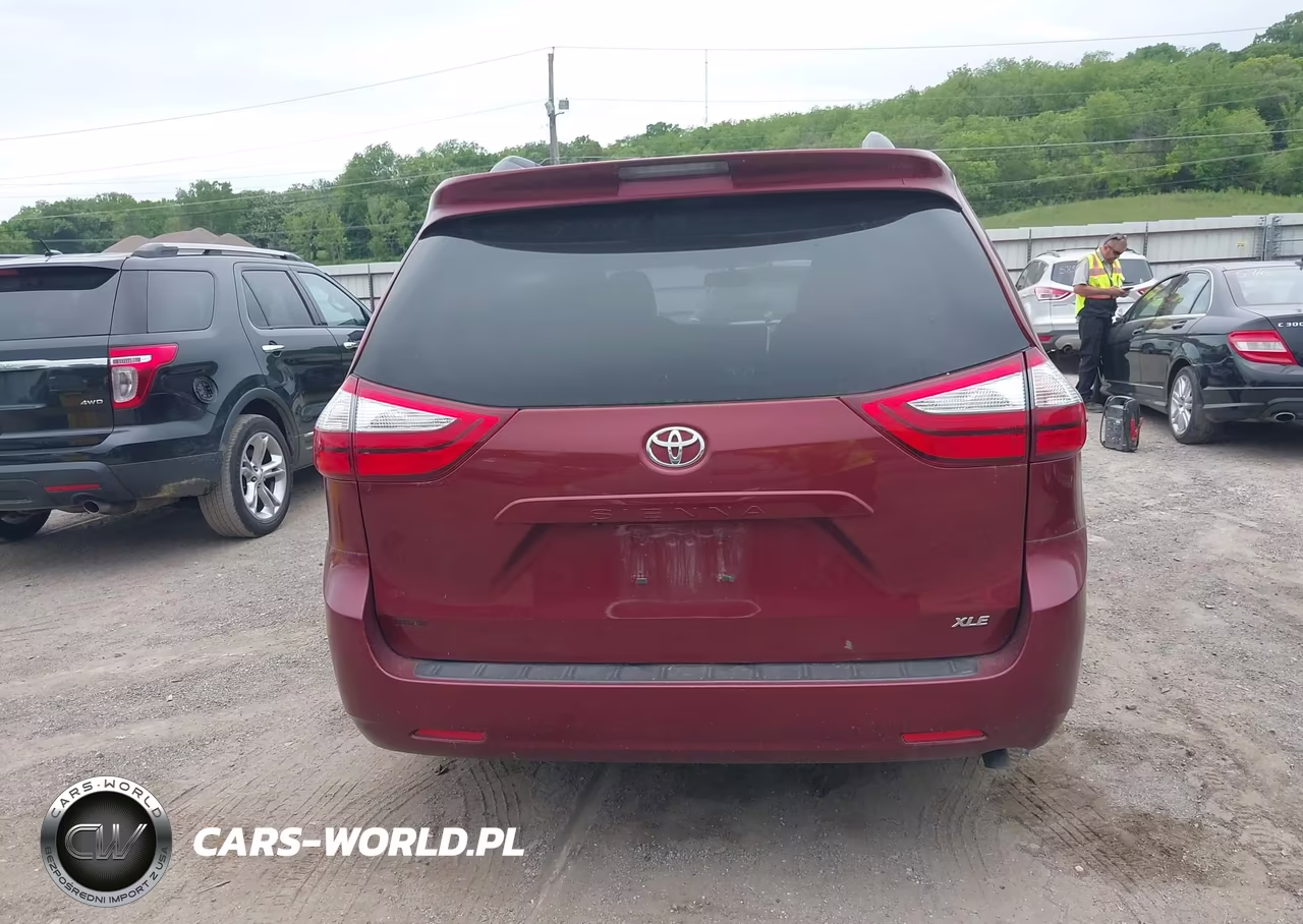 2015 Toyota Sienna Xle 8 Passenger VIN:5TDYK3DC4FS609083 - 16