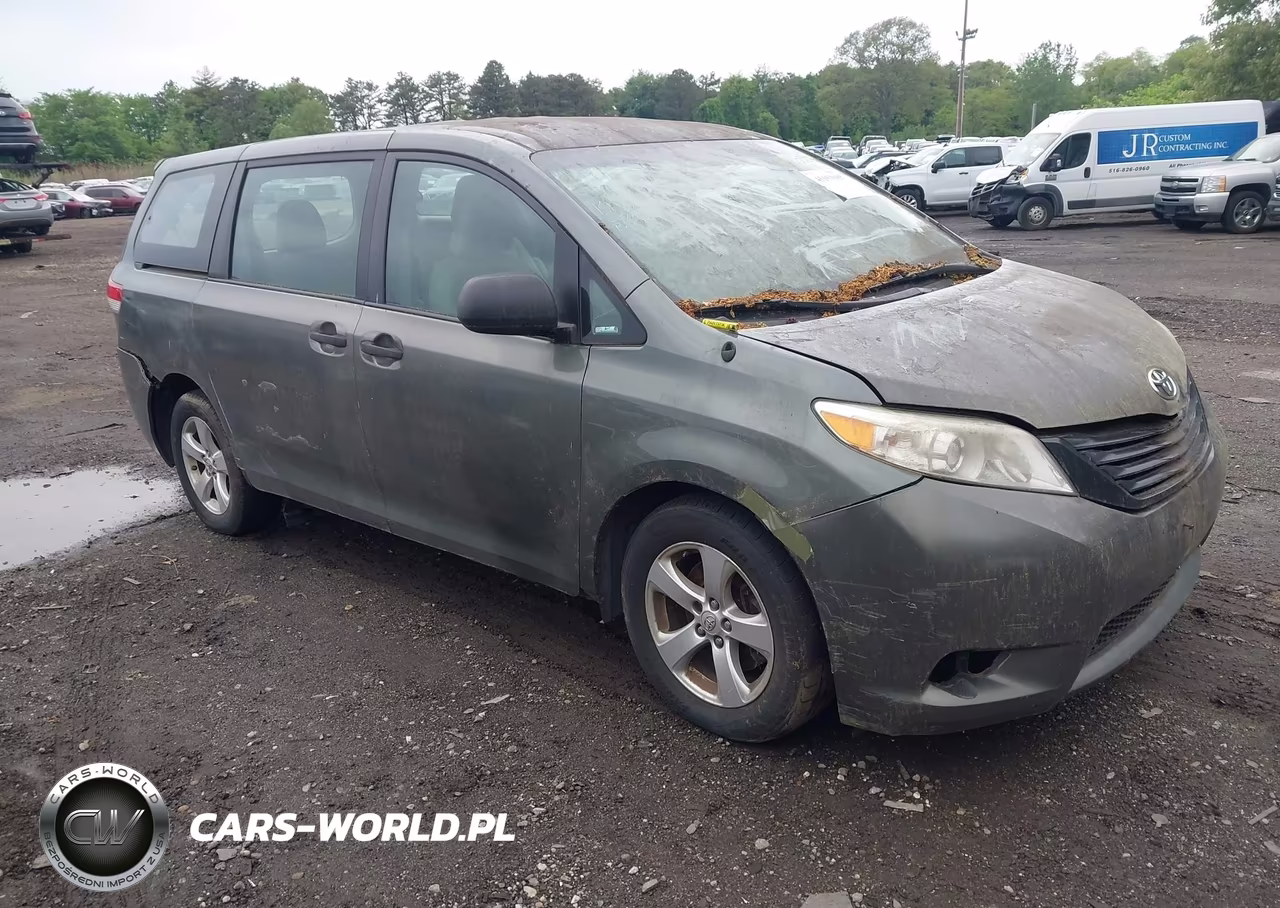 2013 Toyota Sienna L V6 7 Passenger – zdjęcie 1 z 17