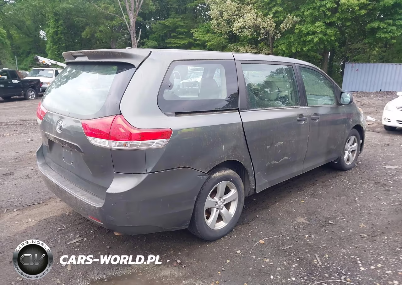 2013 Toyota Sienna L V6 7 Passenger VIN:5TDZK3DC2DS405299 - 4